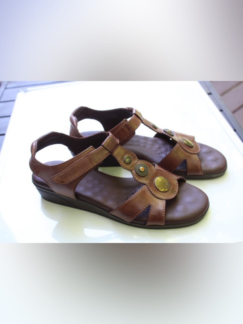 NWOT Elite Walking Cradles sandals